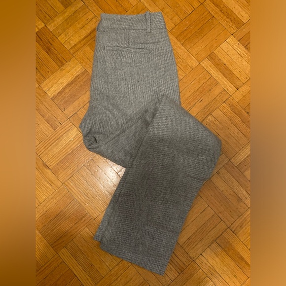 Banana Republic Wool Pants. Size 0 - Picture 2 of 4